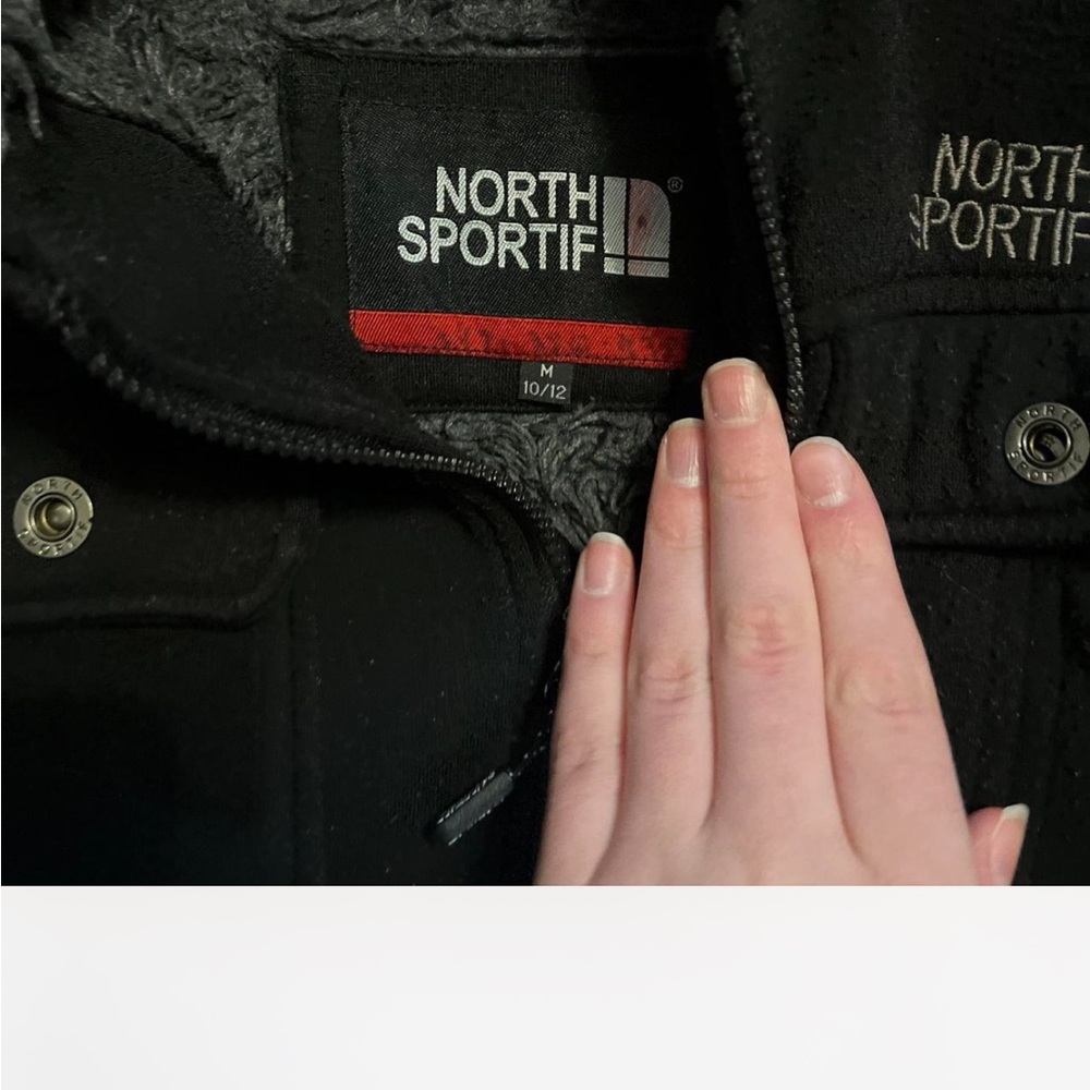 The North Face Kids Black Hooded Puffer Jacket - Picture 5 of 5